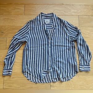 Rails Blue and White Striped Light Weight Button Up Shirt